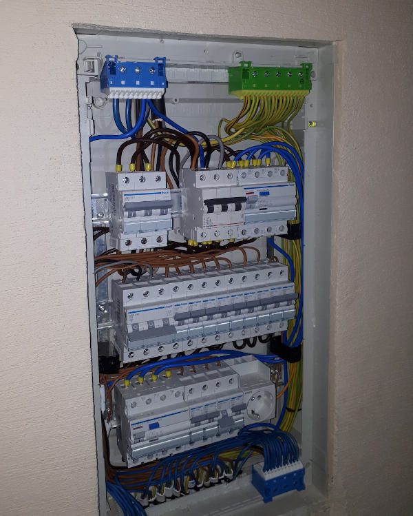 Montaż sprzętu elektrycznego